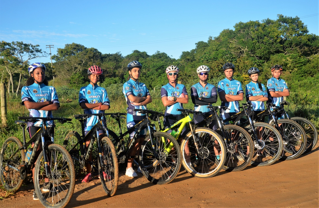Projeto Social monike Azevedo
